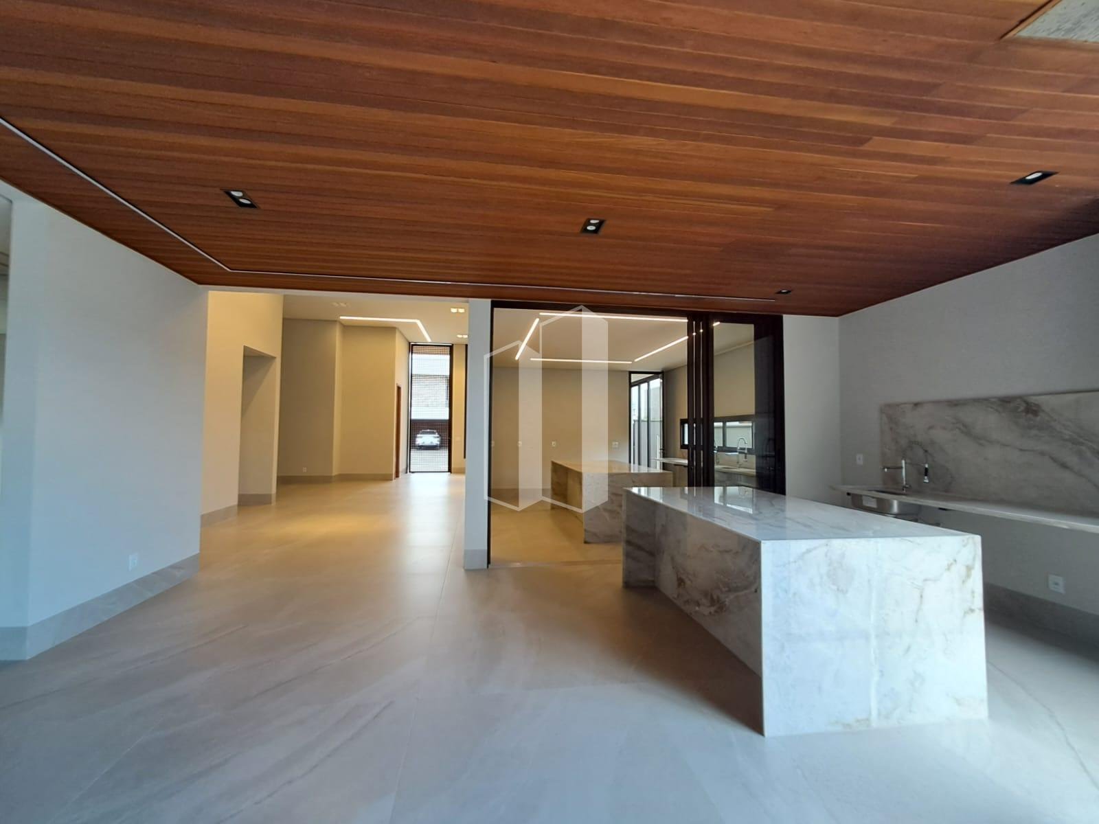 Casa à venda com 4 quartos, 4 suítes, 5 vagas e 336m² no Jardins Itália, Goiânia (GO) — foto 29 de 30