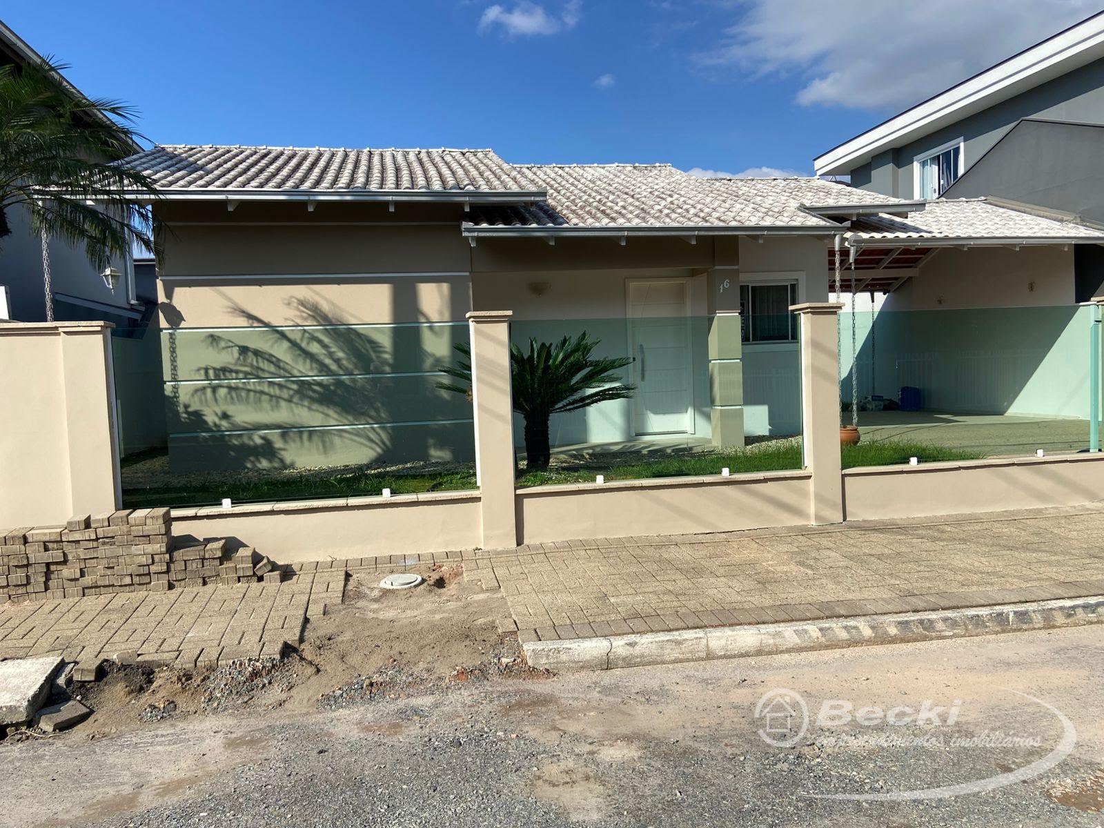 Casa à venda com 3 quartos, 1 banheiro, 2 vagas e 80m² no Vila Nova, Joinville (SC) — foto 13 de 16