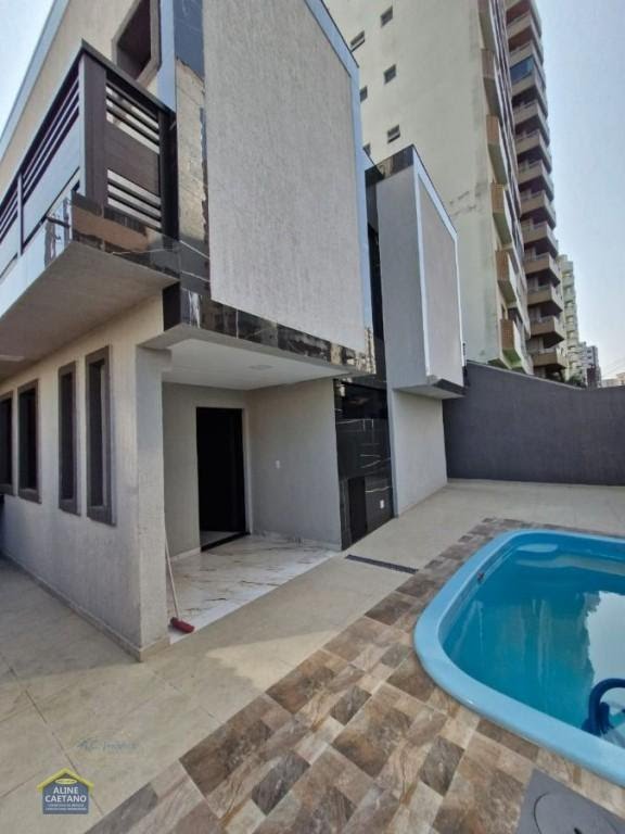 Casa à venda com 3 quartos, 1 suíte, 2 vagas e 111m² no Vila Tupi, Praia Grande (SP) — foto 10 de 19