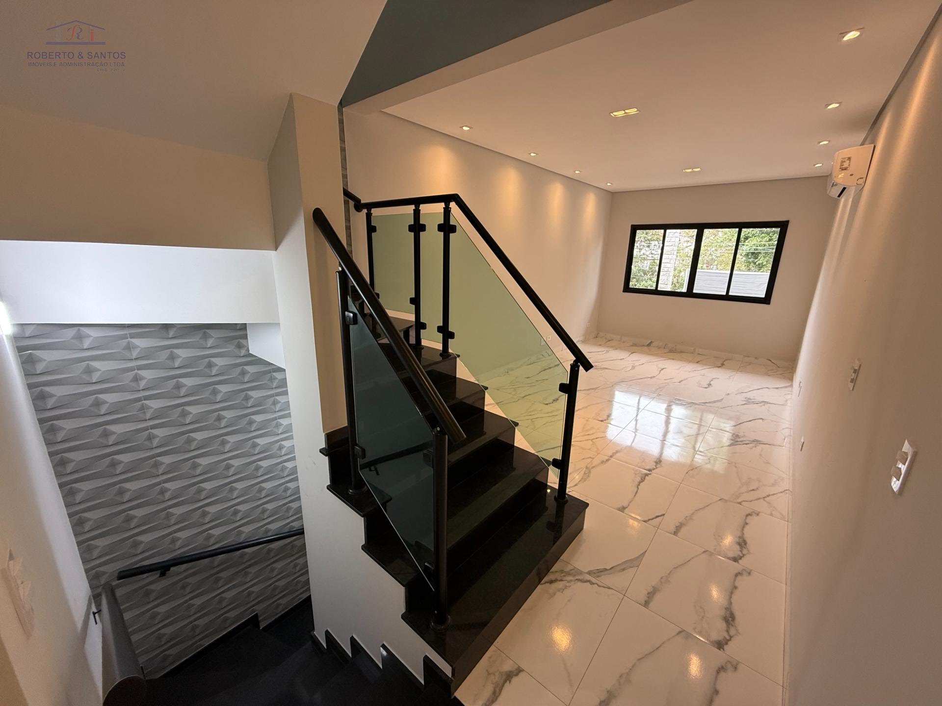 Sala ampla