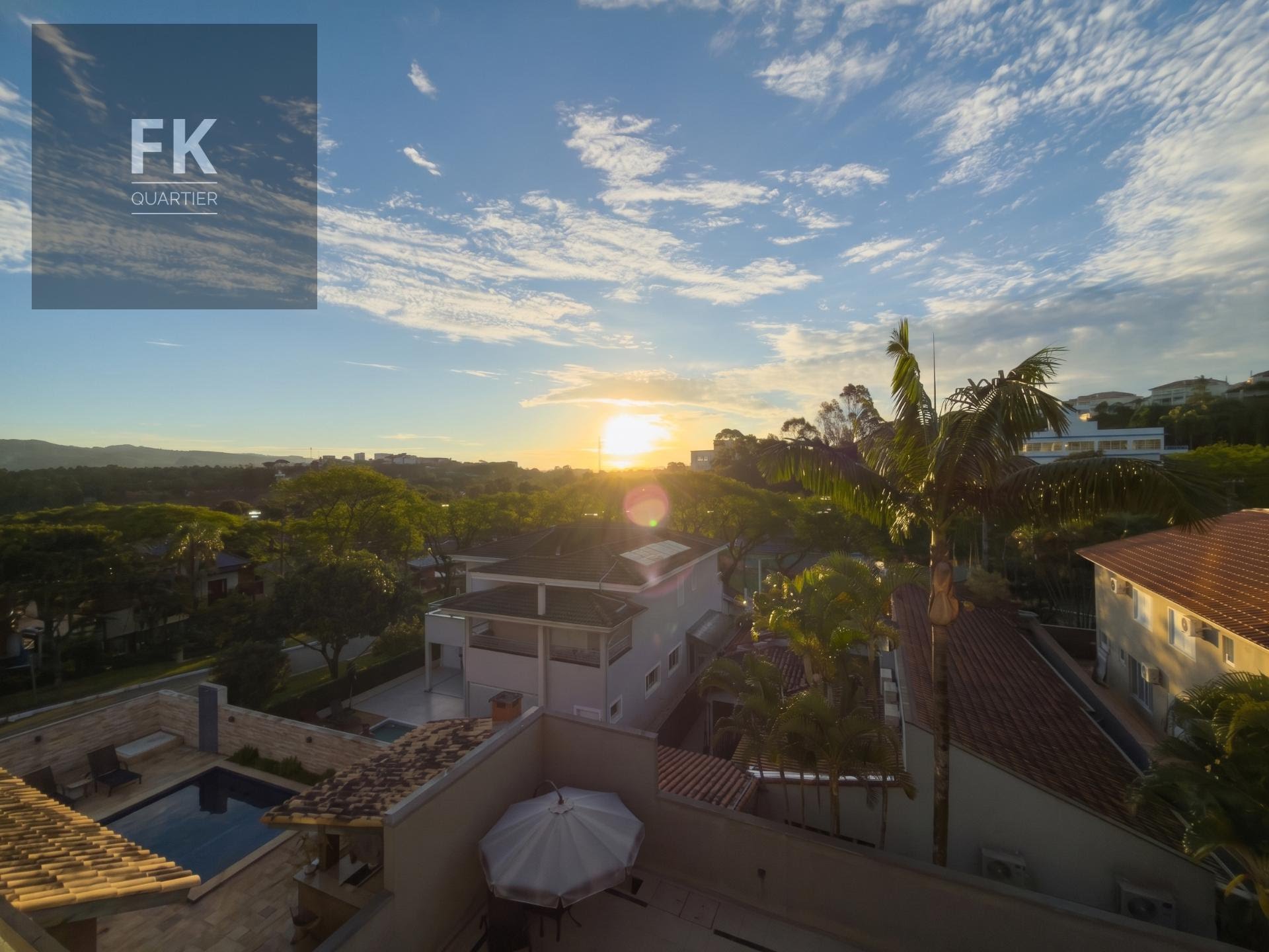 Casa à venda com 4 quartos, 4 suítes, 4 vagas e 360m² no Alphaville, Santana de Parnaíba (SP) — foto 14 de 27