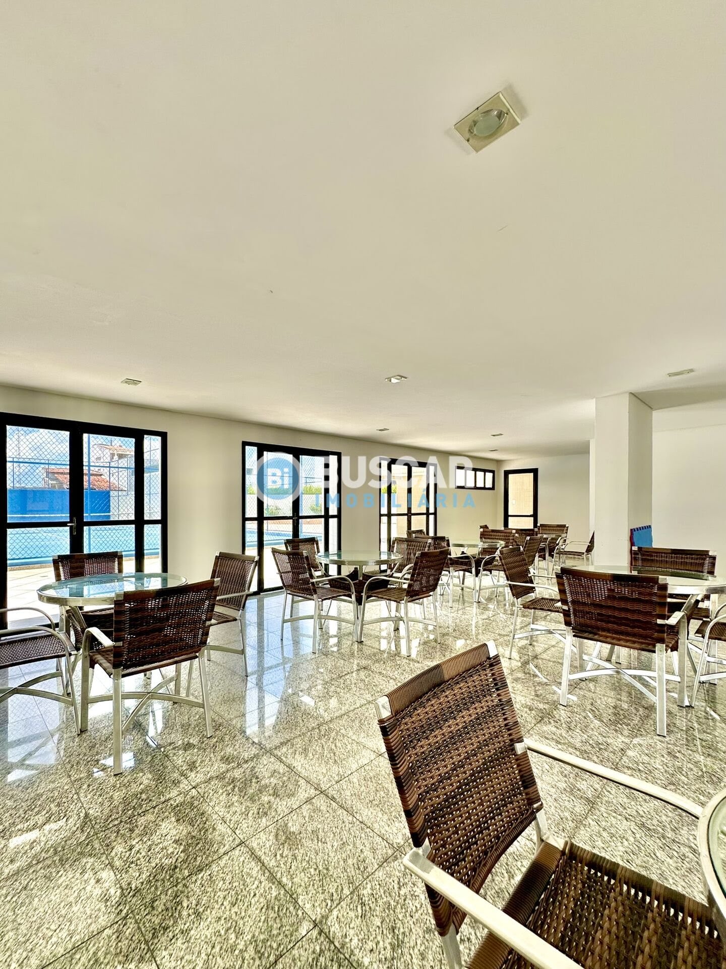 Apartamento à venda com 4 quartos, 3 suítes, 2 vagas e 167m² no Capuchinhos, Feira de Santana (BA) — foto 16 de 30