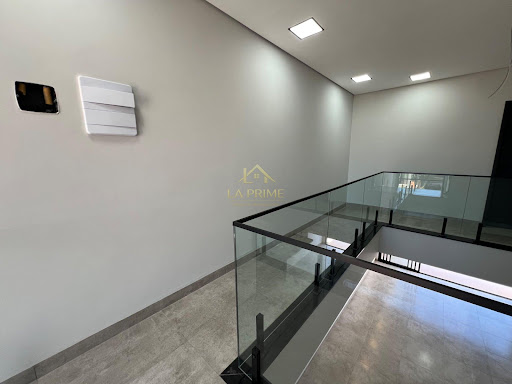 Casa à venda no Condomínio Villagio Wanel – Sorocaba/SP 188m² de área construída, 03 dormitórios, sendo 3 suítes, 01 com closet e 04 vagas de garagem.