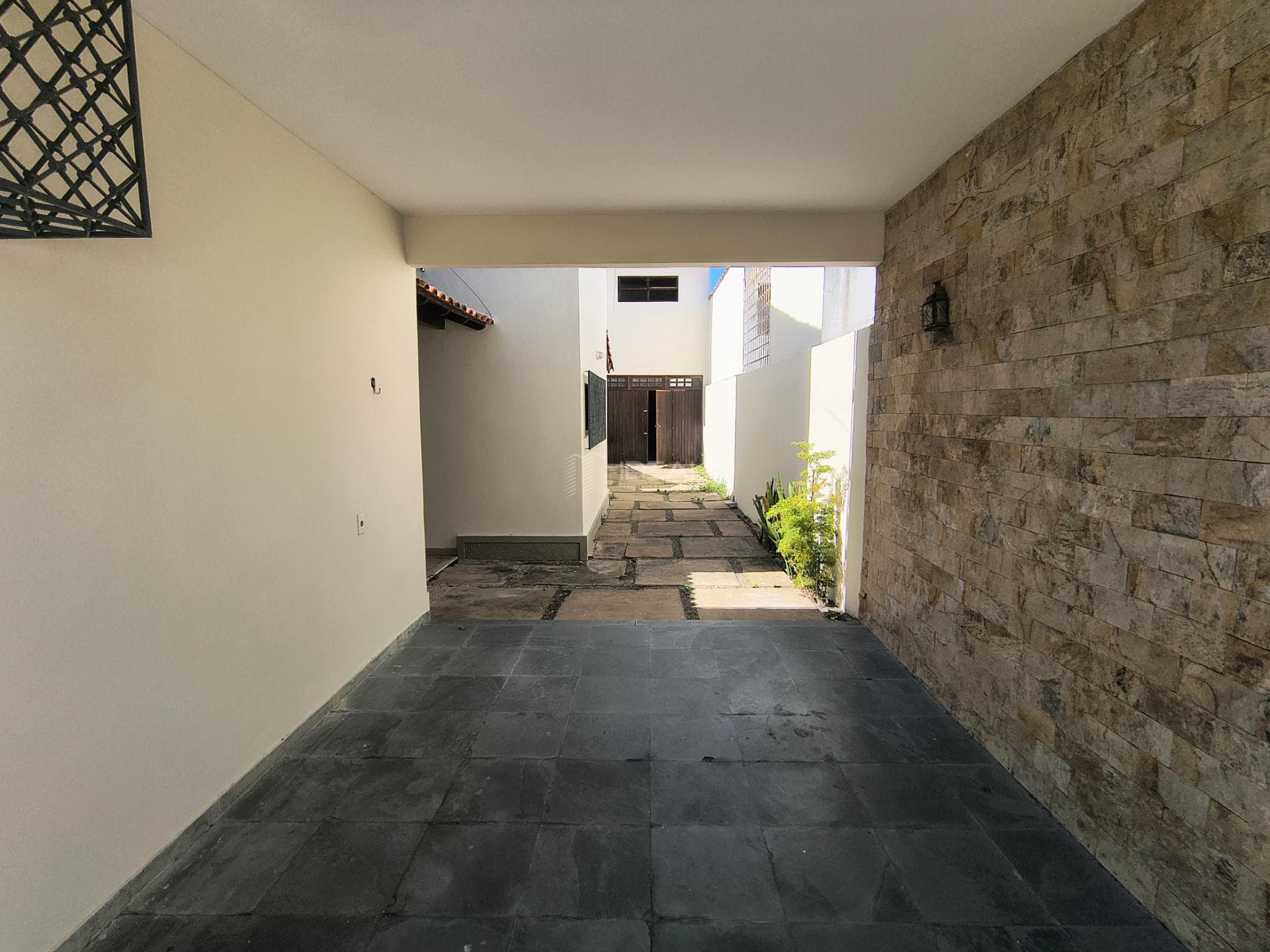 Casa para alugar com 4 quartos, 1 suíte, 4 vagas e 180m² no Flamboyant, Campos dos Goytacazes (RJ) — foto 12 de 30