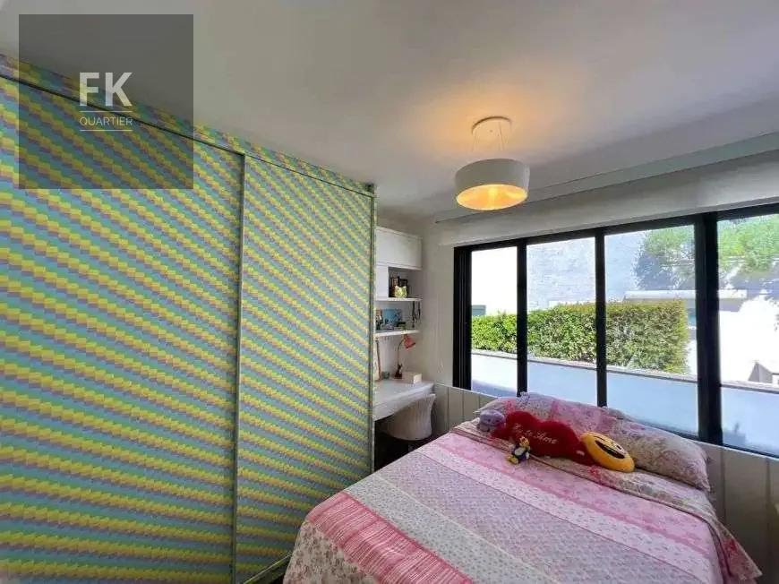 Casa à venda com 3 quartos, 3 suítes, 3 vagas e 320m² no Alphaville Residencial Dois, Barueri (SP) — foto 20 de 25