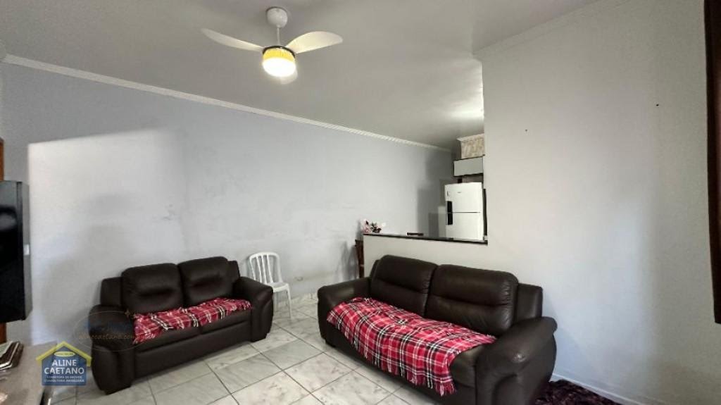 Casa à venda com 2 quartos, 1 suíte, 2 vagas e 80m² no Princesa, Praia Grande (SP) — foto 2 de 13