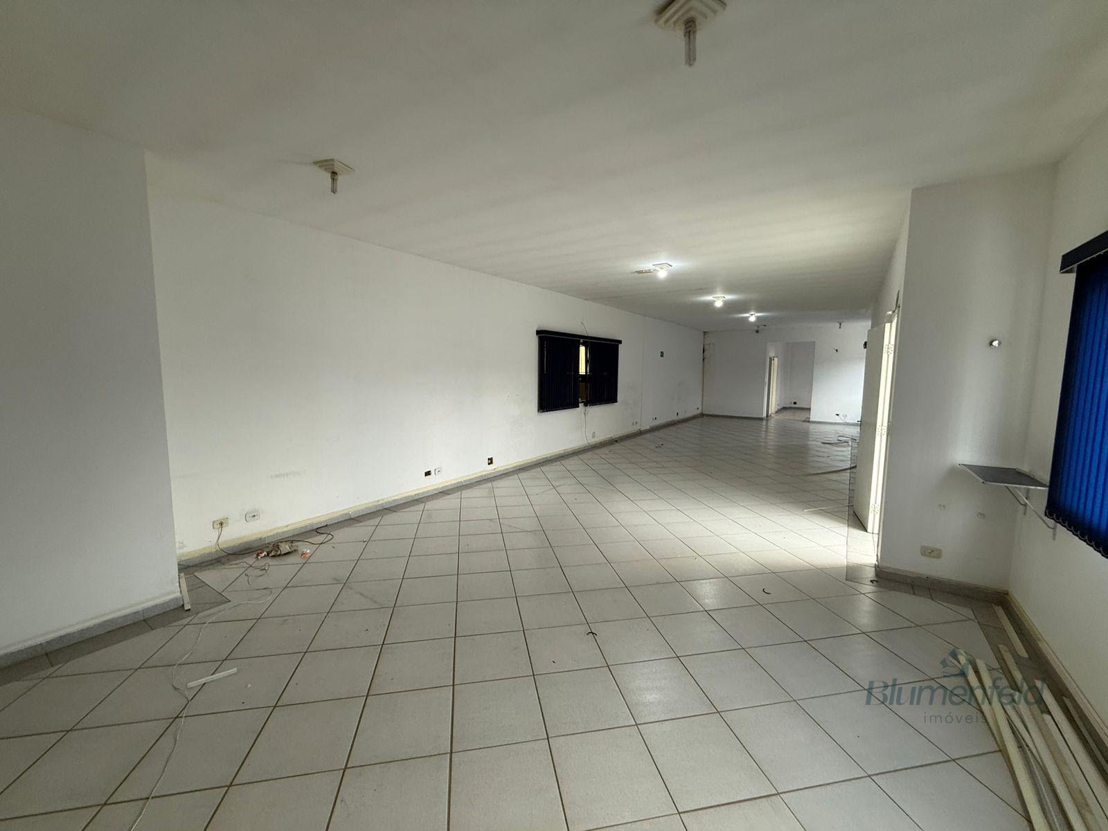 Comercial à venda com 1530m² no Centro Industrial, Arujá (SP) — foto 23 de 30