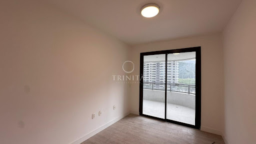 quarto-trinitaimobiliaria-elos-ilhapura