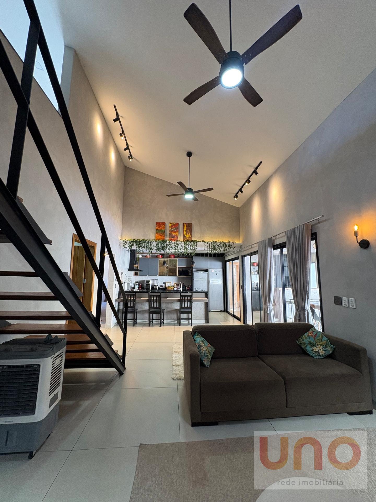 Casa à venda com 3 quartos, 3 suítes, 4 vagas e 250m² no Rita Vieira, Campo Grande (MS) — foto 7 de 27