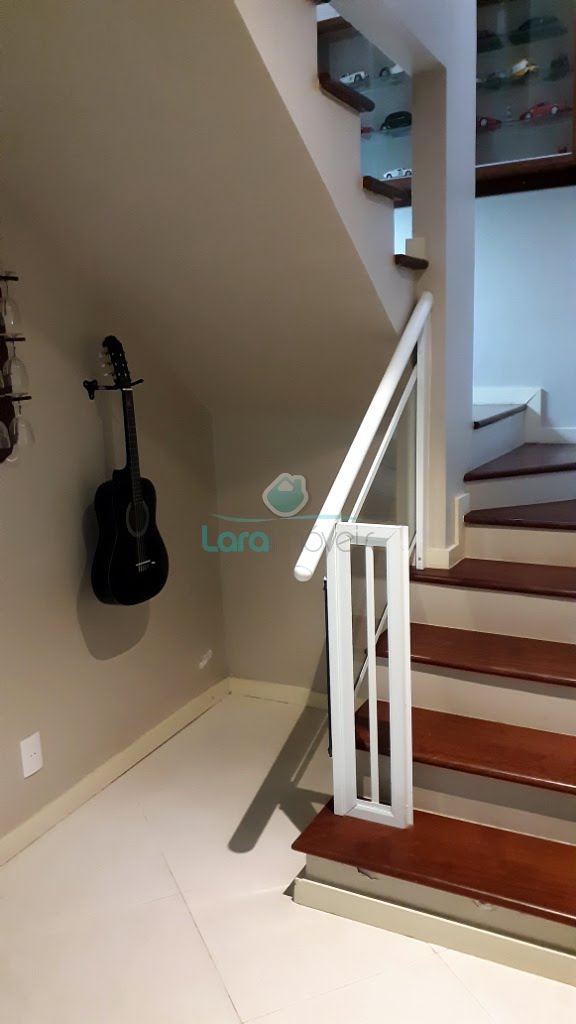 Casa à venda com 4 quartos, 1 suíte, 2 vagas e 300m² no Granja dos Cavaleiros, Macaé (RJ) — foto 12 de 30