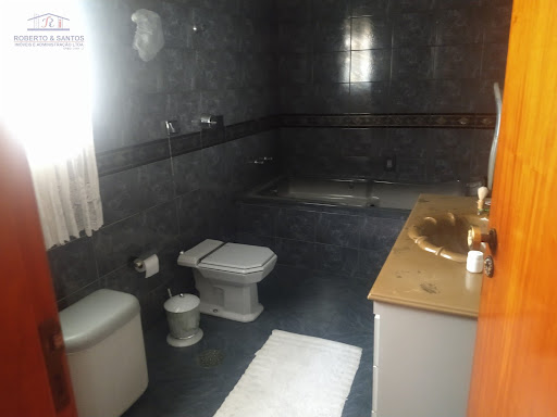 Banheiro da suíte com hidro