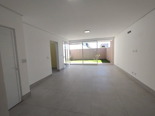 Excelente Sobrado Novo para Venda em Condominio em Granja Viana  -  Cotia