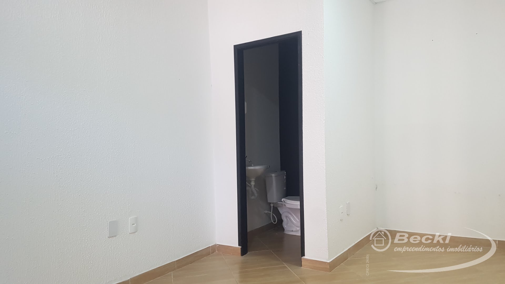 Comercial para alugar com 1 banheiro e 16m² no Anita Garibaldi, Joinville (SC) — foto 11 de 13