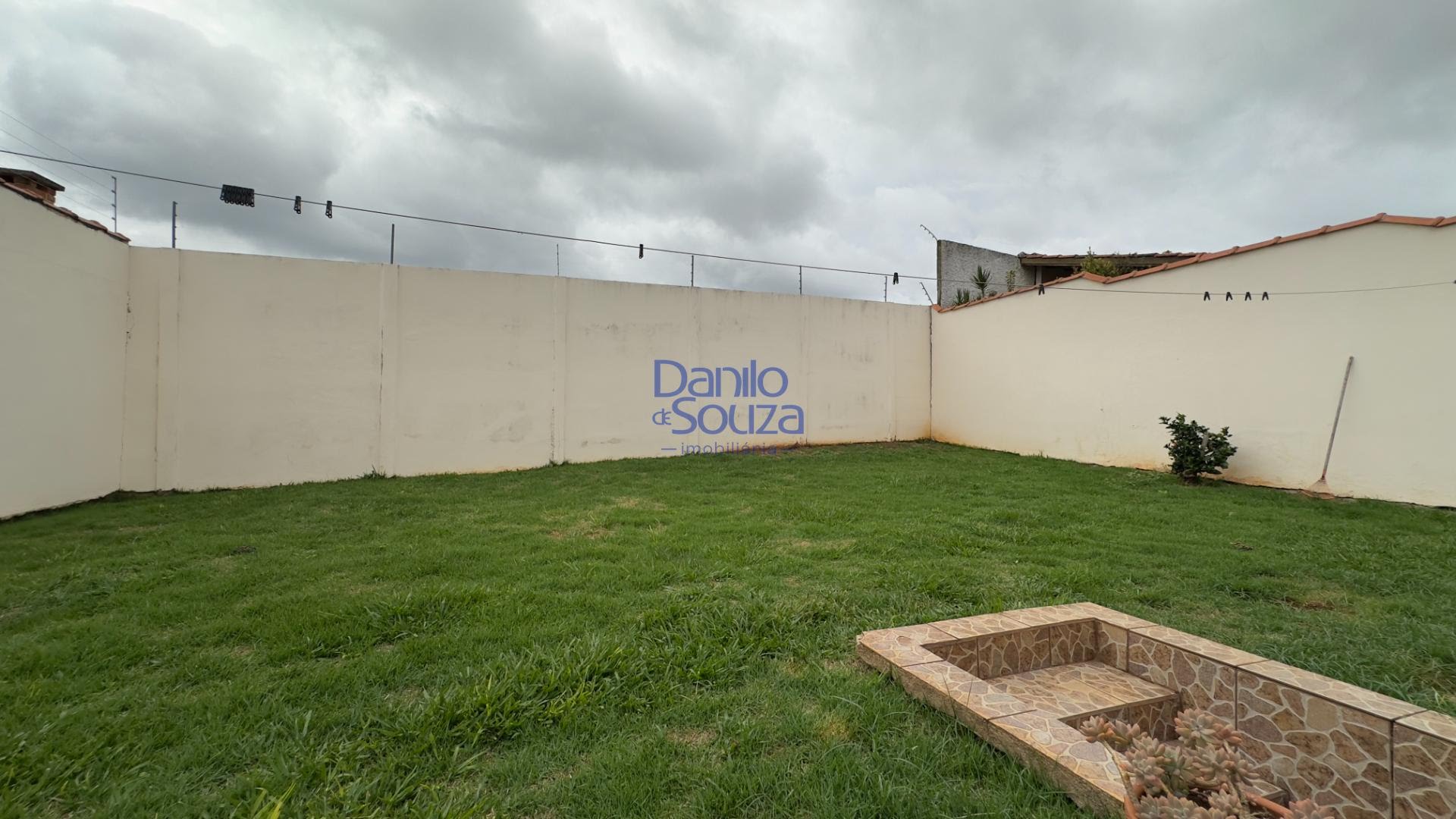 Casa à venda com 3 quartos, 1 suíte, 2 vagas e 411m² no Vila Andrea, Araxá (MG) — foto 17 de 18