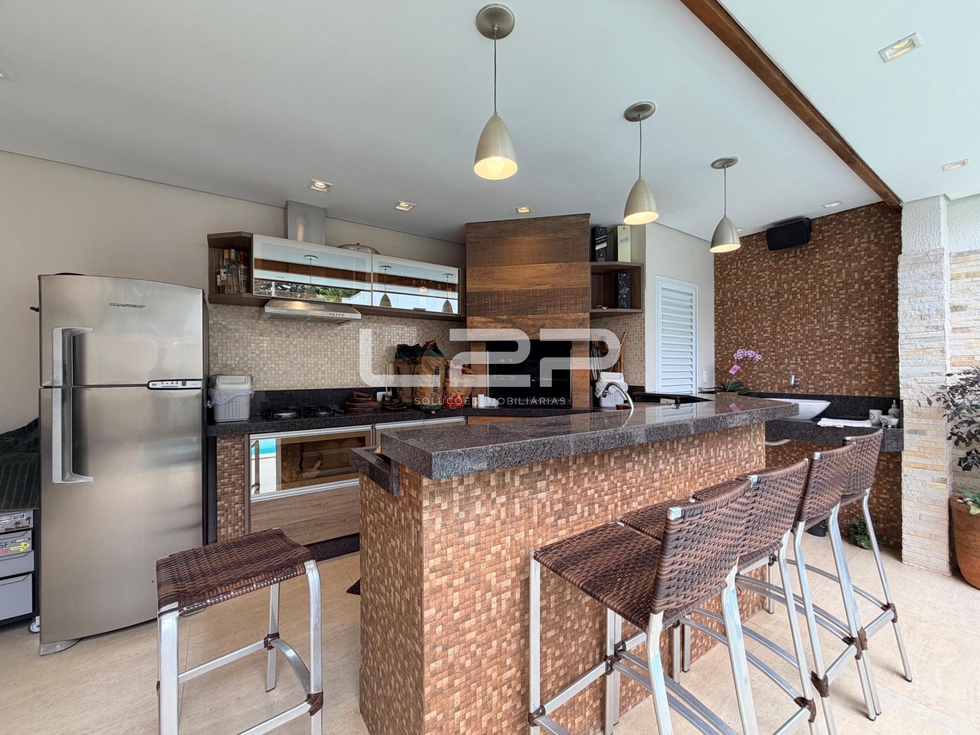 Casa à venda com 4 quartos, 1 suíte, 4 vagas e 190m² no Medeiros, Jundiaí (SP) — foto 29 de 30