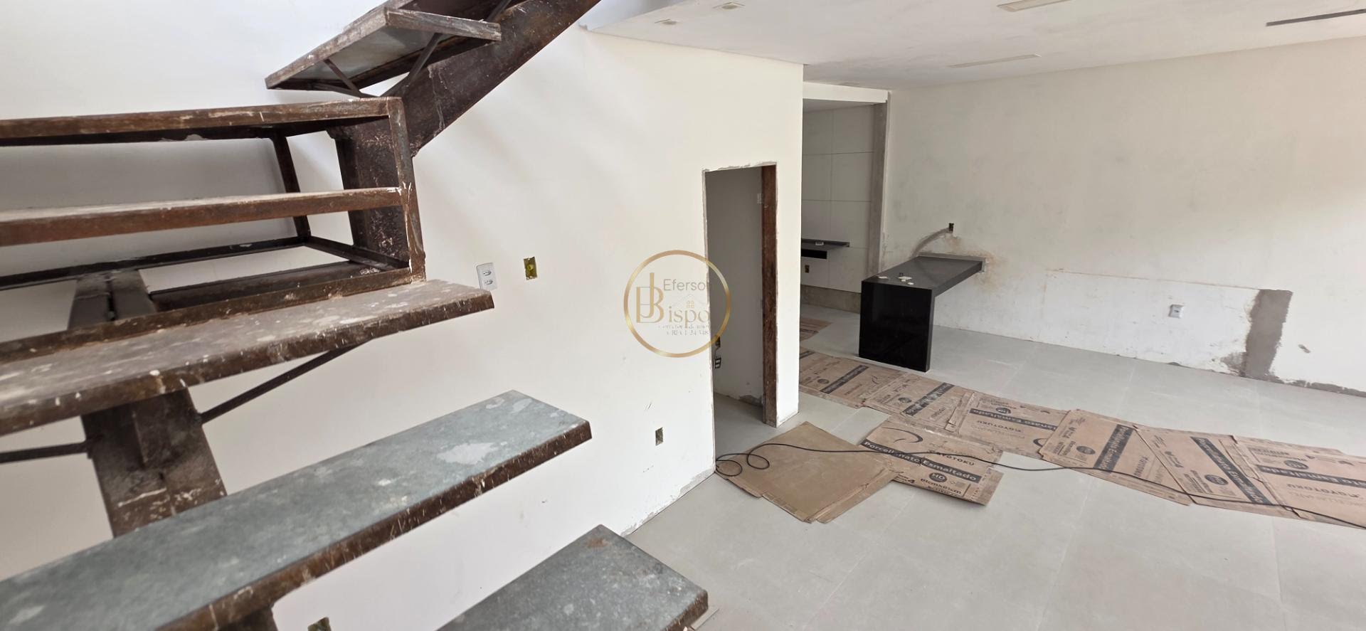 Casa à venda com 4 quartos, 4 suítes, 2 vagas e 150m² no Praia de Taperapuã, Porto Seguro (BA) — foto 8 de 18