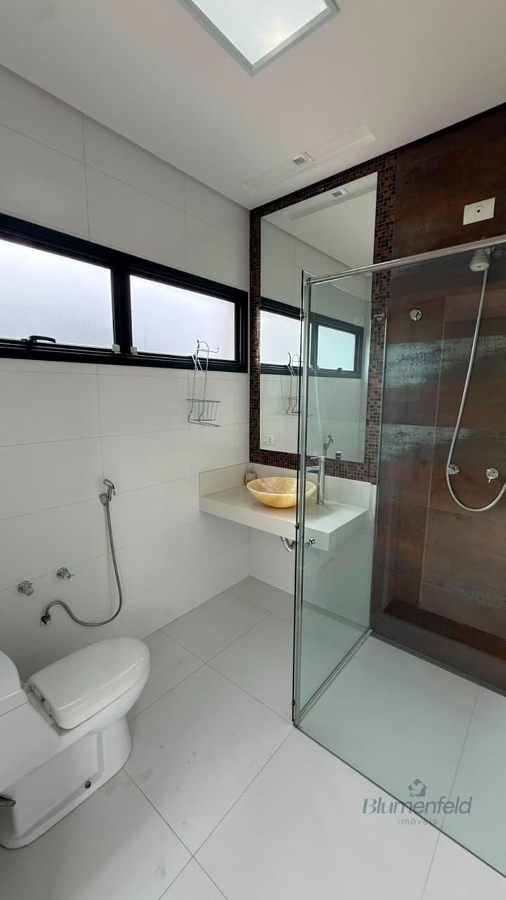 Casa à venda com 4 quartos, 4 suítes, 6 vagas e 370m² no Condomínio Real Park, Arujá (SP) — foto 15 de 30