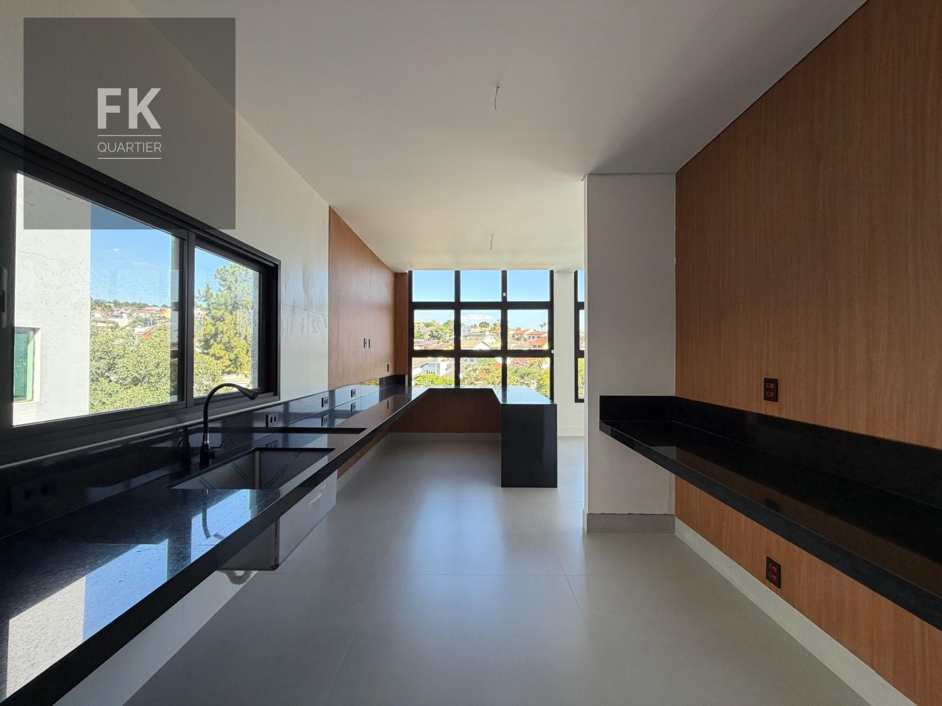 Casa à venda com 4 quartos, 4 suítes, 4 vagas e 408m² no Alphaville, Santana de Parnaíba (SP) — foto 9 de 30