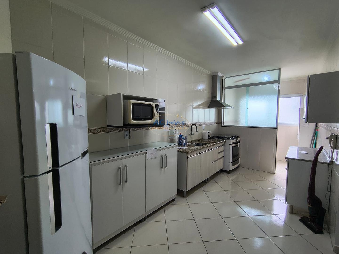Apartamento à venda com 2 quartos, 1 suíte, 1 vaga e 122m² no Guilhermina, Praia Grande (SP) — foto 10 de 25