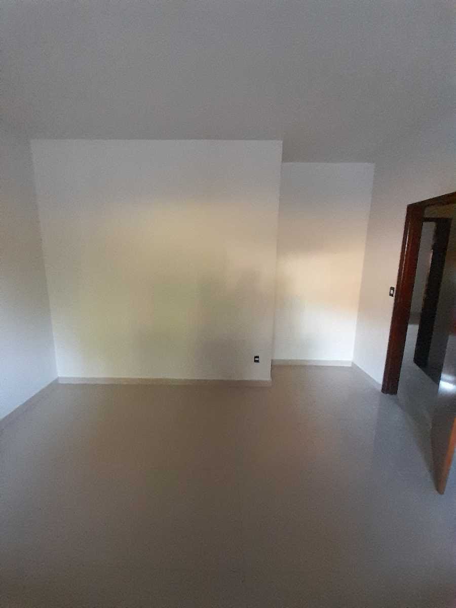 Casa à venda com 4 quartos, 2 banheiros, 4 vagas e 270m² no São Geraldo, Santa Luzia — foto principal