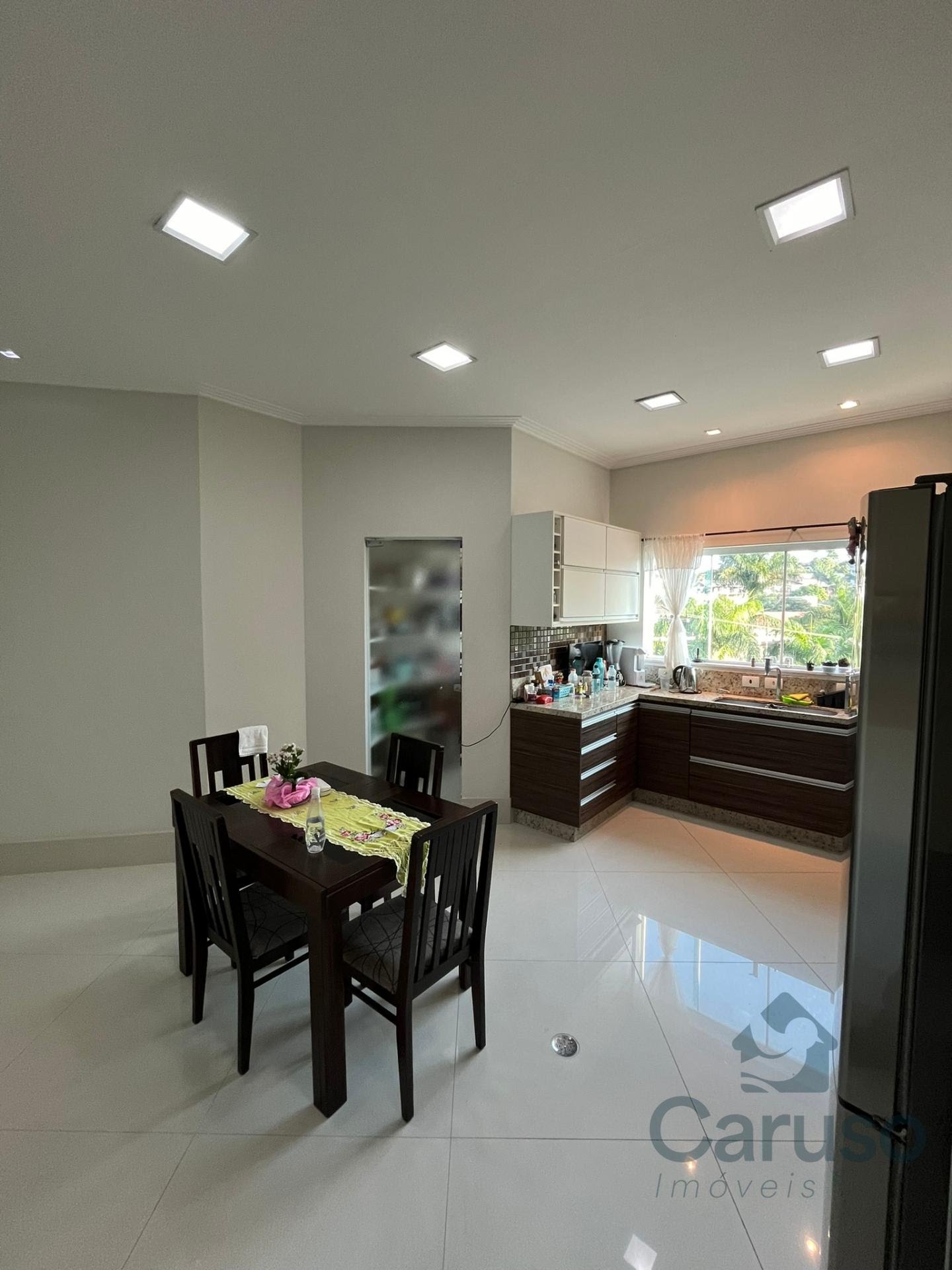 Casa à venda com 5 quartos, 3 suítes, 2 vagas e 1100m² no Arujázinho I, II e III, Arujá (SP) — foto 8 de 30