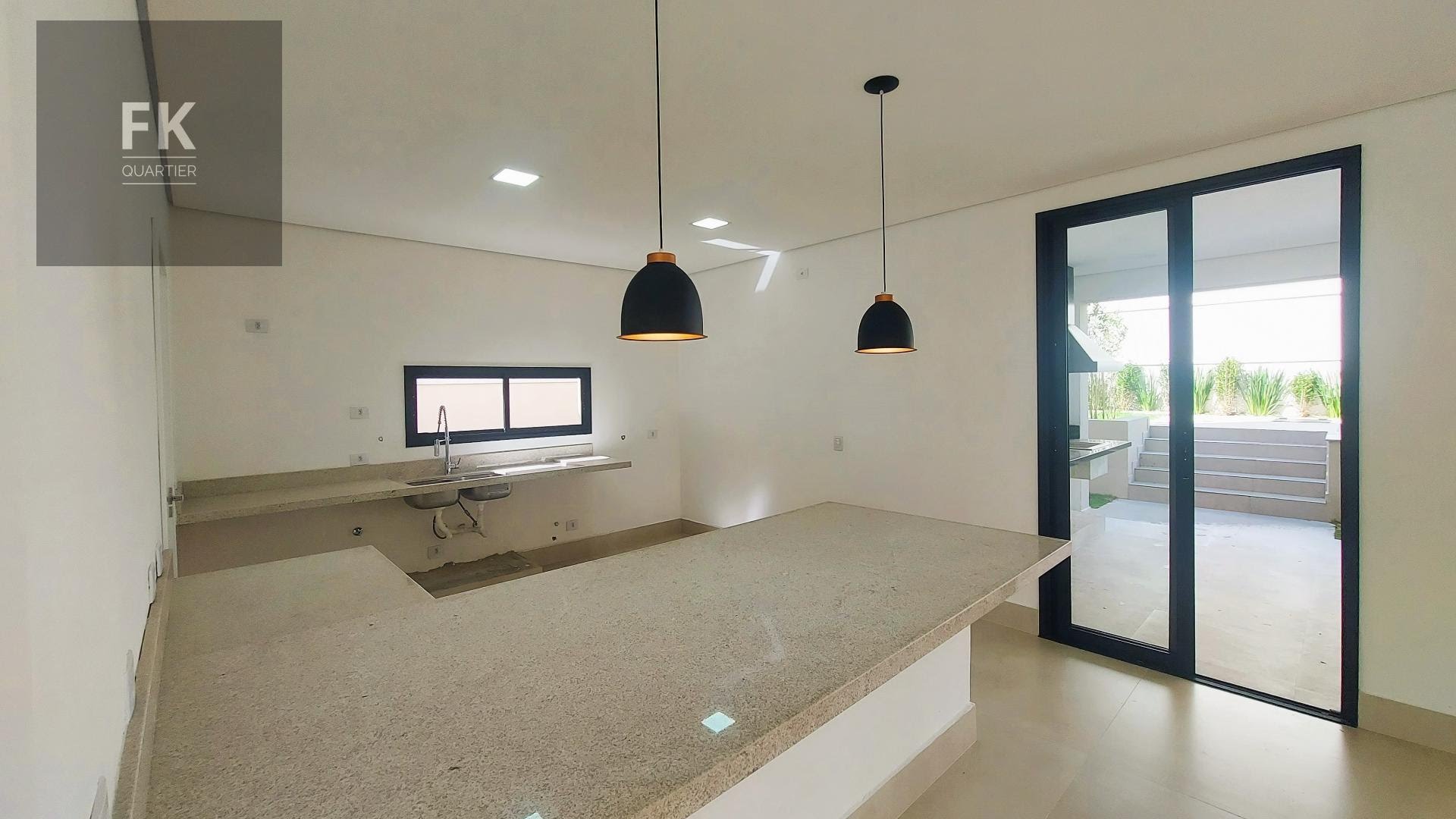 Casa à venda com 4 quartos, 4 suítes, 4 vagas e 385m² no Cidade Tamboré, Santana de Parnaíba (SP) — foto 6 de 26
