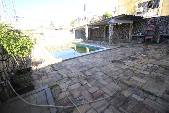 Casa à venda com 4 quartos, 3 suítes, 6 vagas e 322m² no Imbiribeira, Recife (PE) — foto 23 de 30