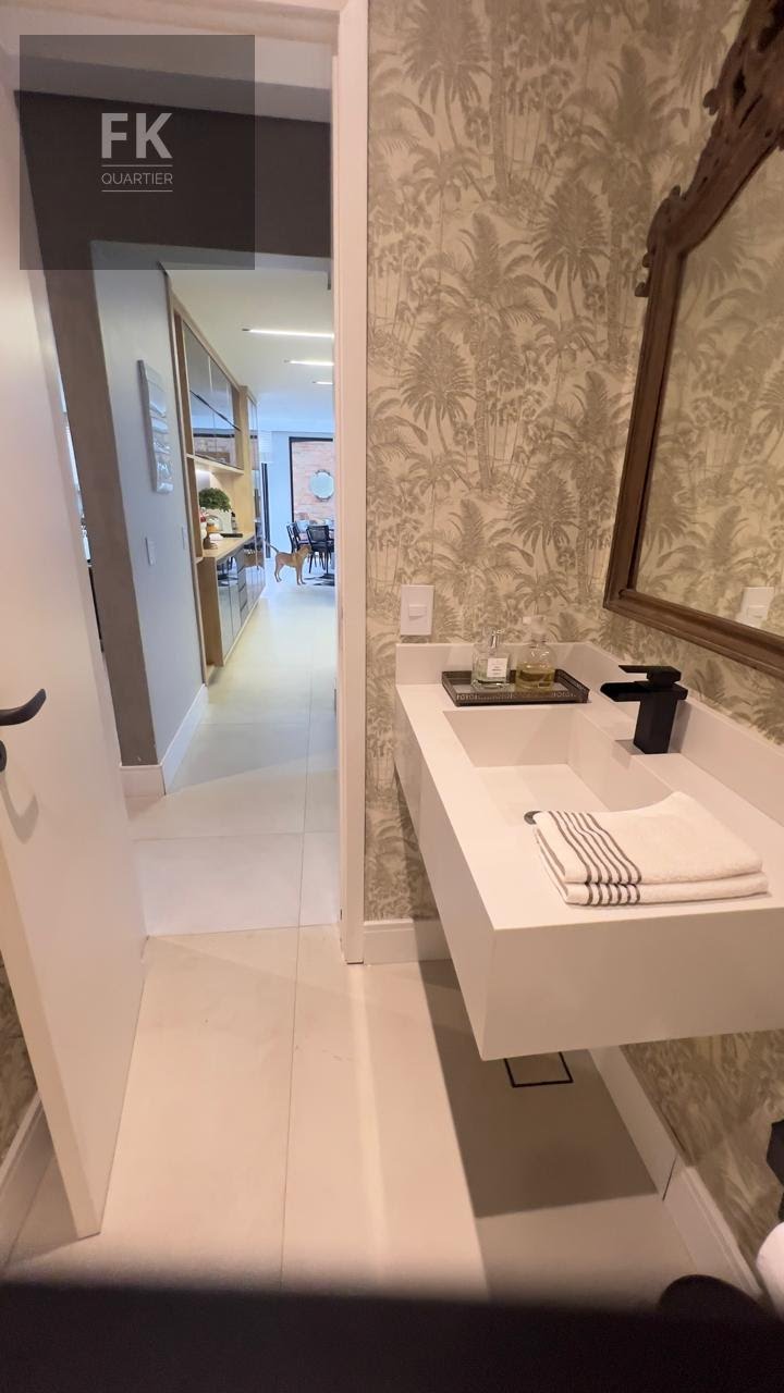 Casa à venda com 5 quartos, 4 suítes, 4 vagas e 300m² no Alphaville, Santana de Parnaíba (SP) — foto 16 de 30