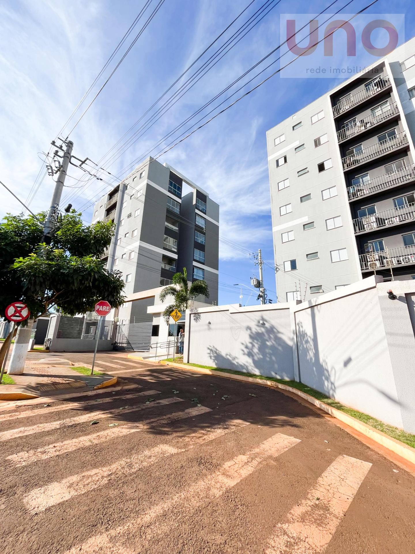 Apartamento para alugar com 2 quartos, 1 banheiro e 1 vaga no Mata do Segredo, Campo Grande — foto principal