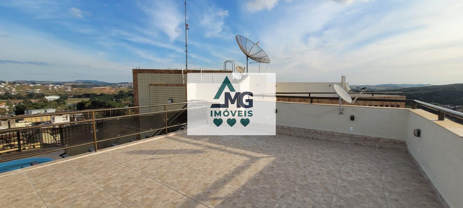 Cobertura à venda com 3 quartos, 3 suítes e 1 vaga no Centro, Três Corações (MG) — foto 3 de 15