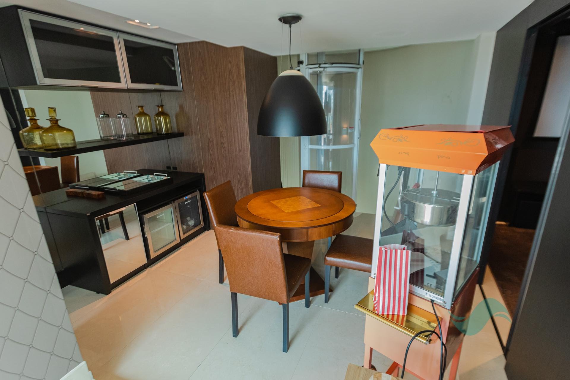 Casa à venda com 6 quartos, 5 suítes, 7 vagas e 600m² no Jurerê Internacional, Florianópolis (SC) — foto 11 de 30