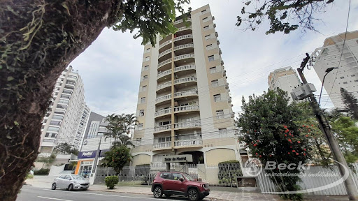 Apartamento à Venda no Centro de Joinville, 3 Dorms, 122m²
