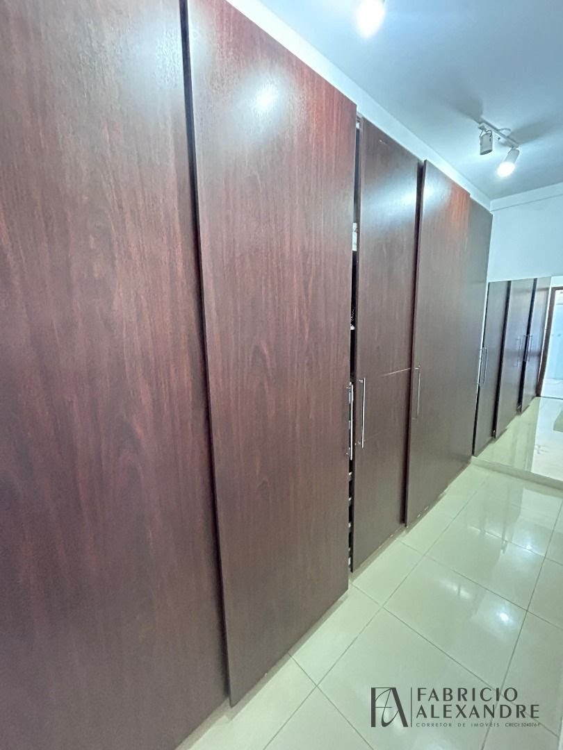 Casa à venda com 4 quartos, 4 suítes, 4 vagas e 300m² no Figueira I, São José do Rio Preto (SP) — foto 16 de 20