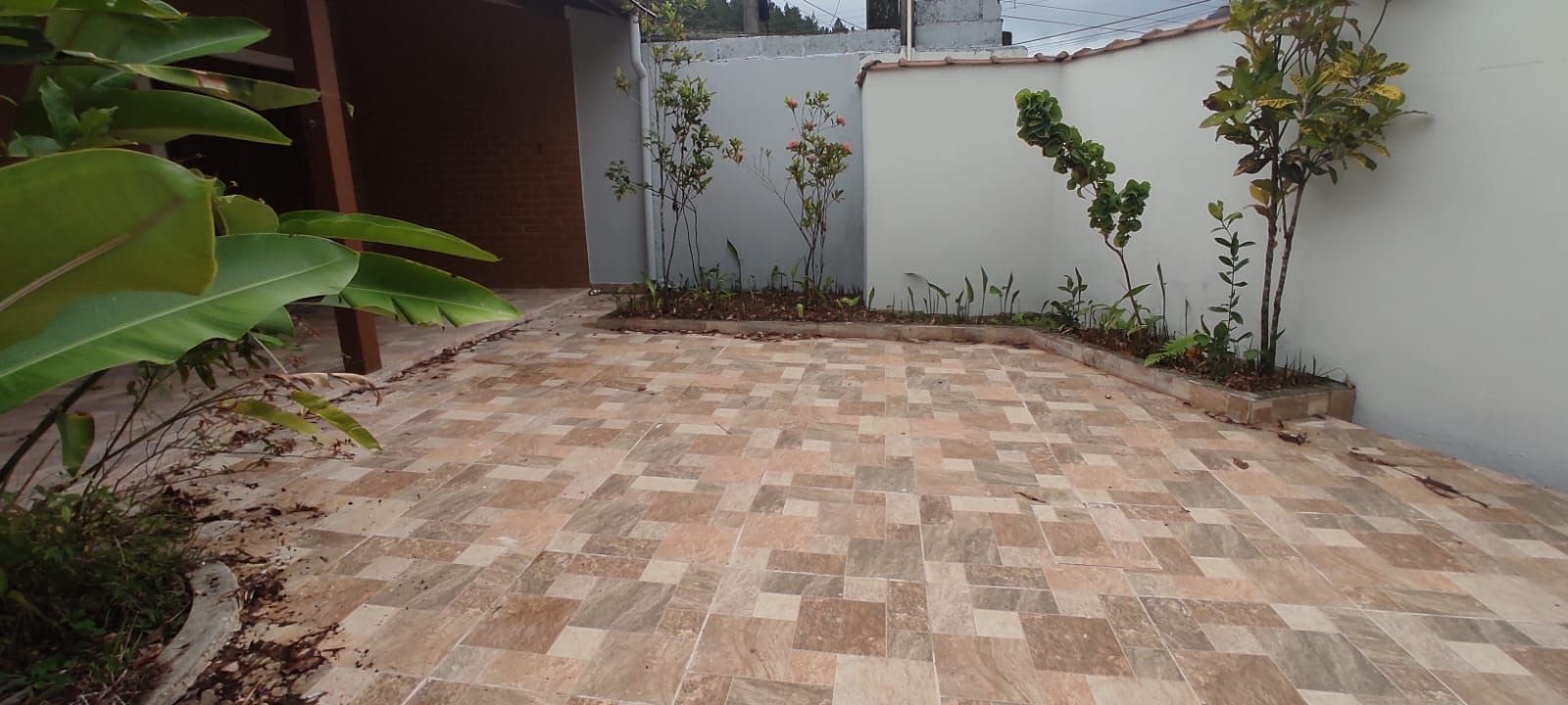 Casa à venda com 3 quartos, 2 banheiros, 3 vagas e 156m² no Marafunda, Ubatuba (SP) — foto 2 de 5
