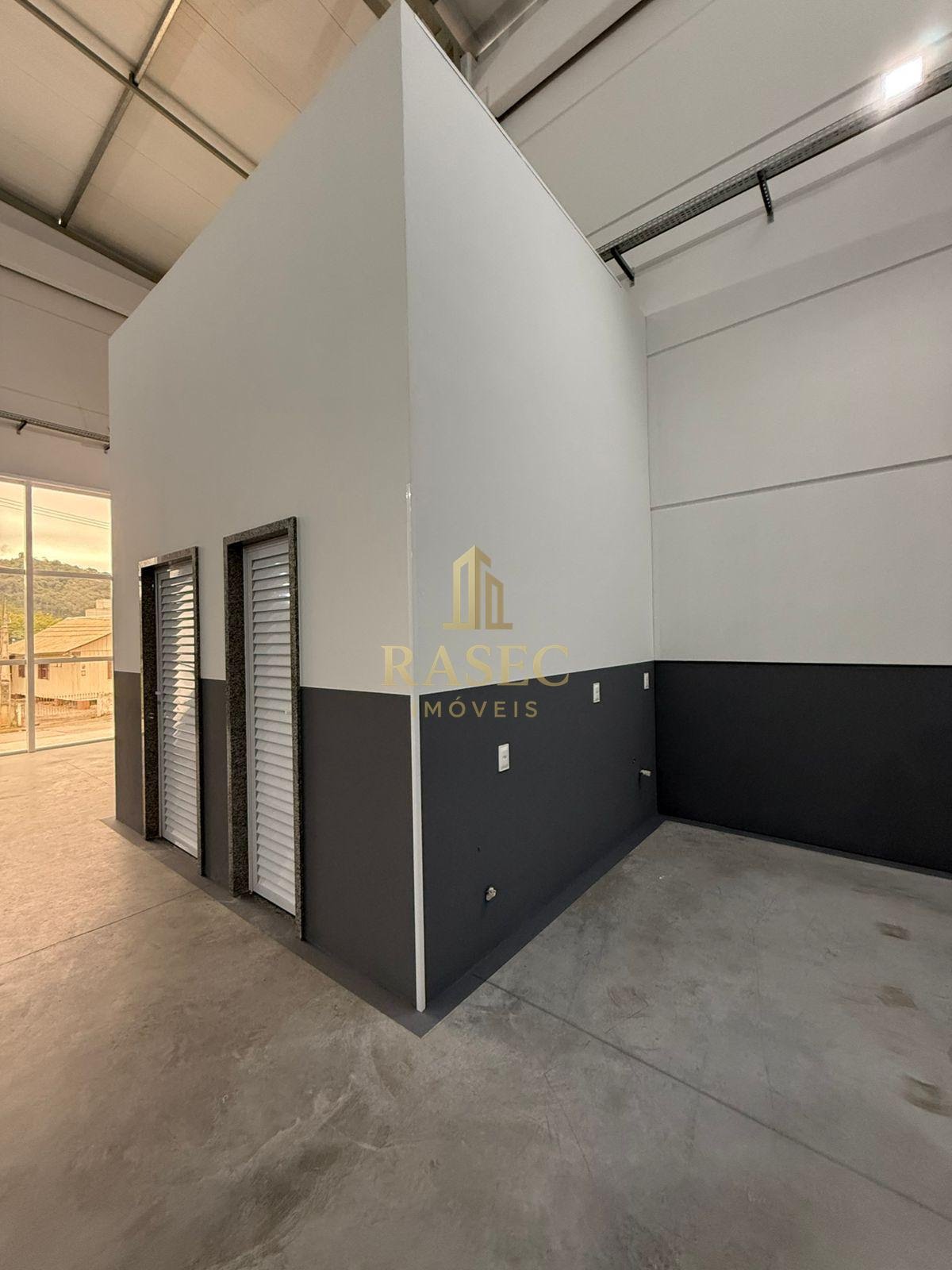 Comercial para alugar com 2 banheiros e 735m² no Limoeiro, Brusque (SC) — foto 6 de 7