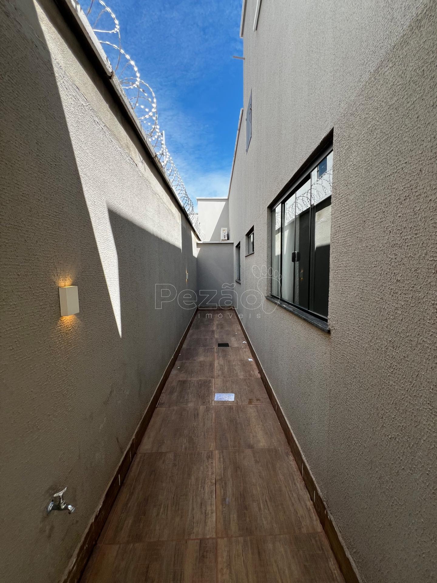 Casa à venda com 3 quartos, 1 suíte, 2 vagas e 183m² no Residencial Flamboyant II, Itapuranga (GO) — foto 25 de 27