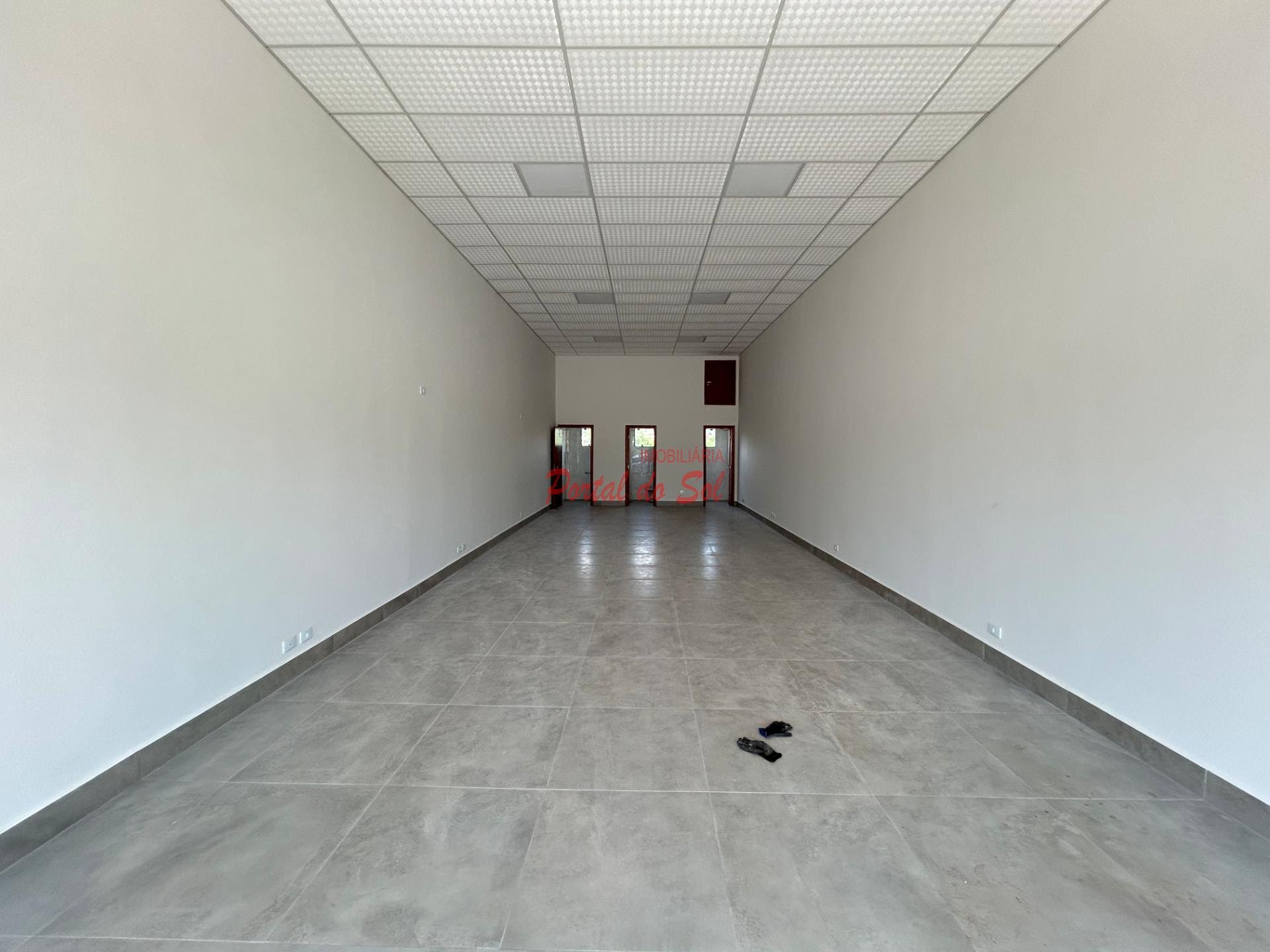 Comercial para alugar com 2 banheiros e 83m² no Jardim Tarumãs, Santo Antônio da Platina (PR) — foto 3 de 7