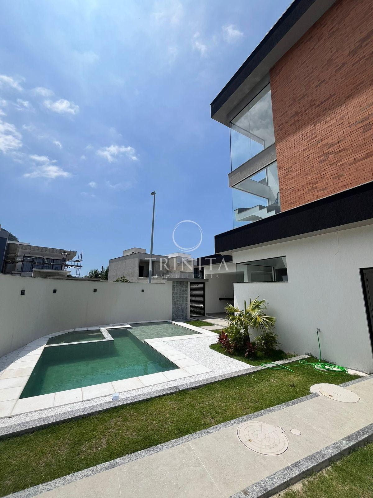 piscina-casa-210m²-dream-garden-vargem-pequena