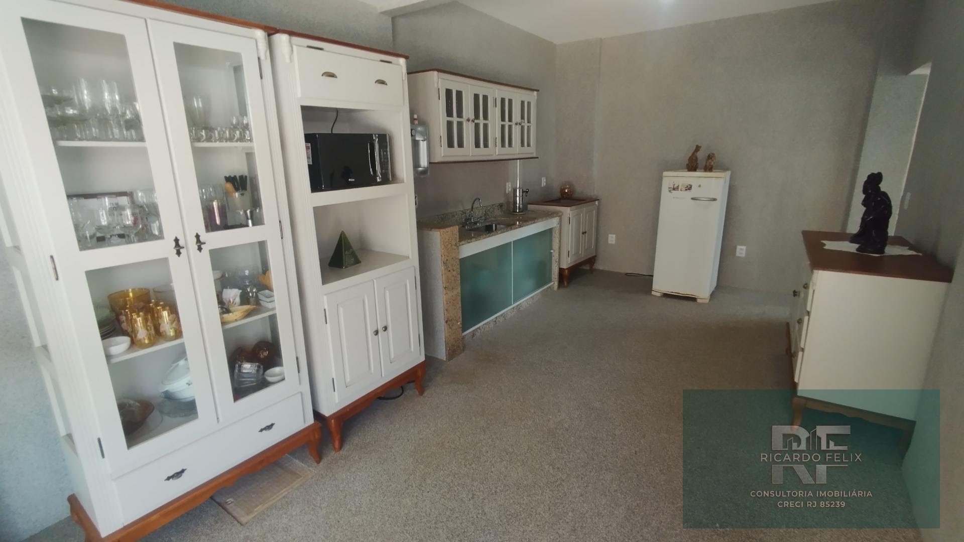 Casa à venda com 4 quartos, 1 suíte, 3 vagas e 343m² no Verdes Mares, Rio das Ostras (RJ) — foto 23 de 30