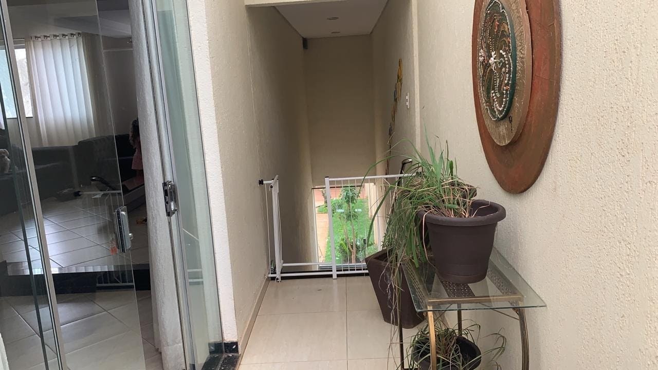 sobrado-a-venda-4-quartos-4-suites-5-vagas-morada-