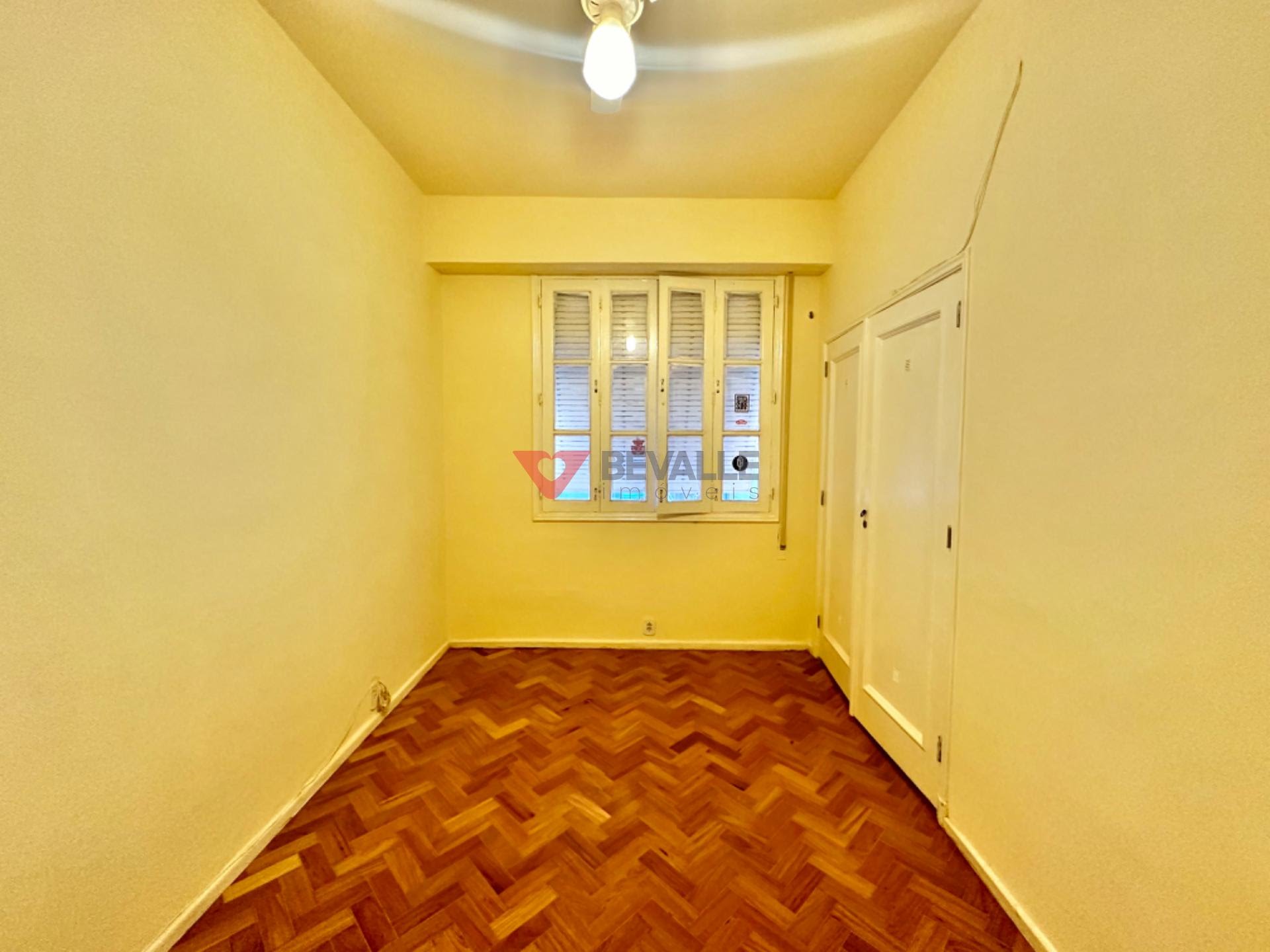 Apartamento à venda com 4 quartos, 1 suíte, 1 vaga e 130m² no Leblon, Rio de Janeiro (RJ) — foto 13 de 30