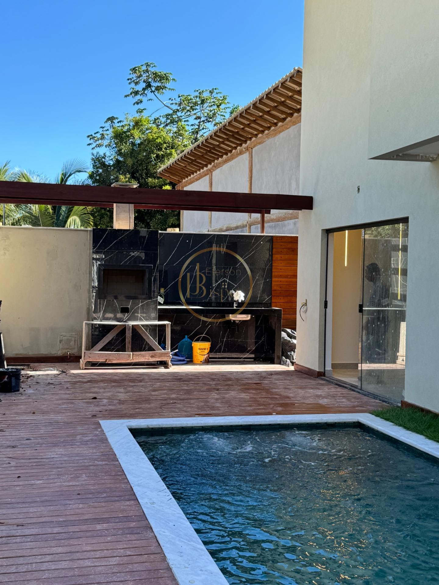 Casa à venda com 4 quartos, 4 suítes, 2 vagas e 300m² no Arraial D'ajuda, Porto Seguro (BA) — foto 18 de 20