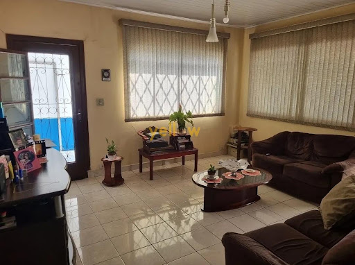 Casa Comercial à Venda em Arujá, 186m², 3 Dormitórios