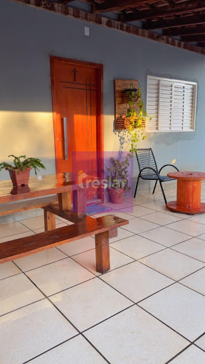 Casa à Venda em São Jorge, Três Lagoas - 3 Dormitórios, 1 Suíte
