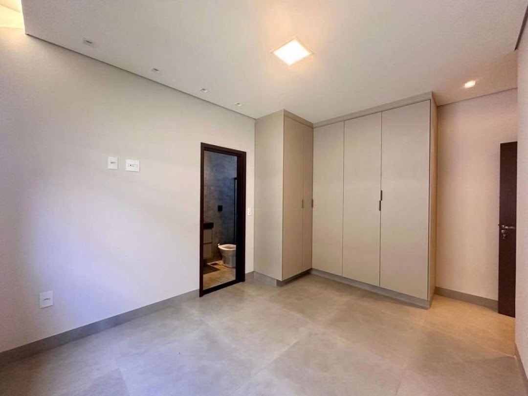 Casa à venda com 3 quartos, 3 suítes, 4 vagas e 166m² no Loteamento Terras de Florença, Ribeirão Preto (SP) — foto 28 de 30