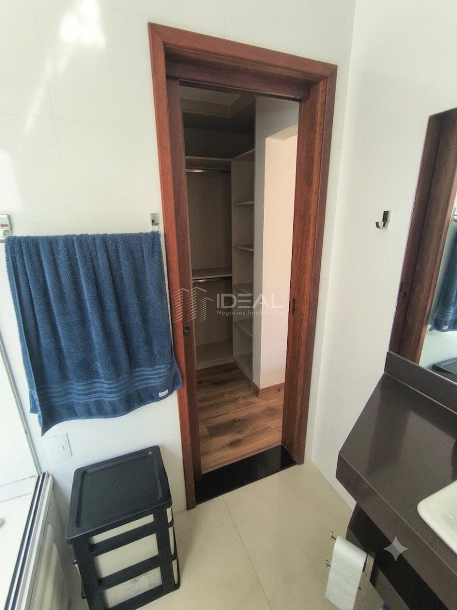Casa à venda com 3 quartos, 2 suítes, 1 vaga e 195m² no Parque Julião Nogueira, Campos dos Goytacazes (RJ) — foto 13 de 28