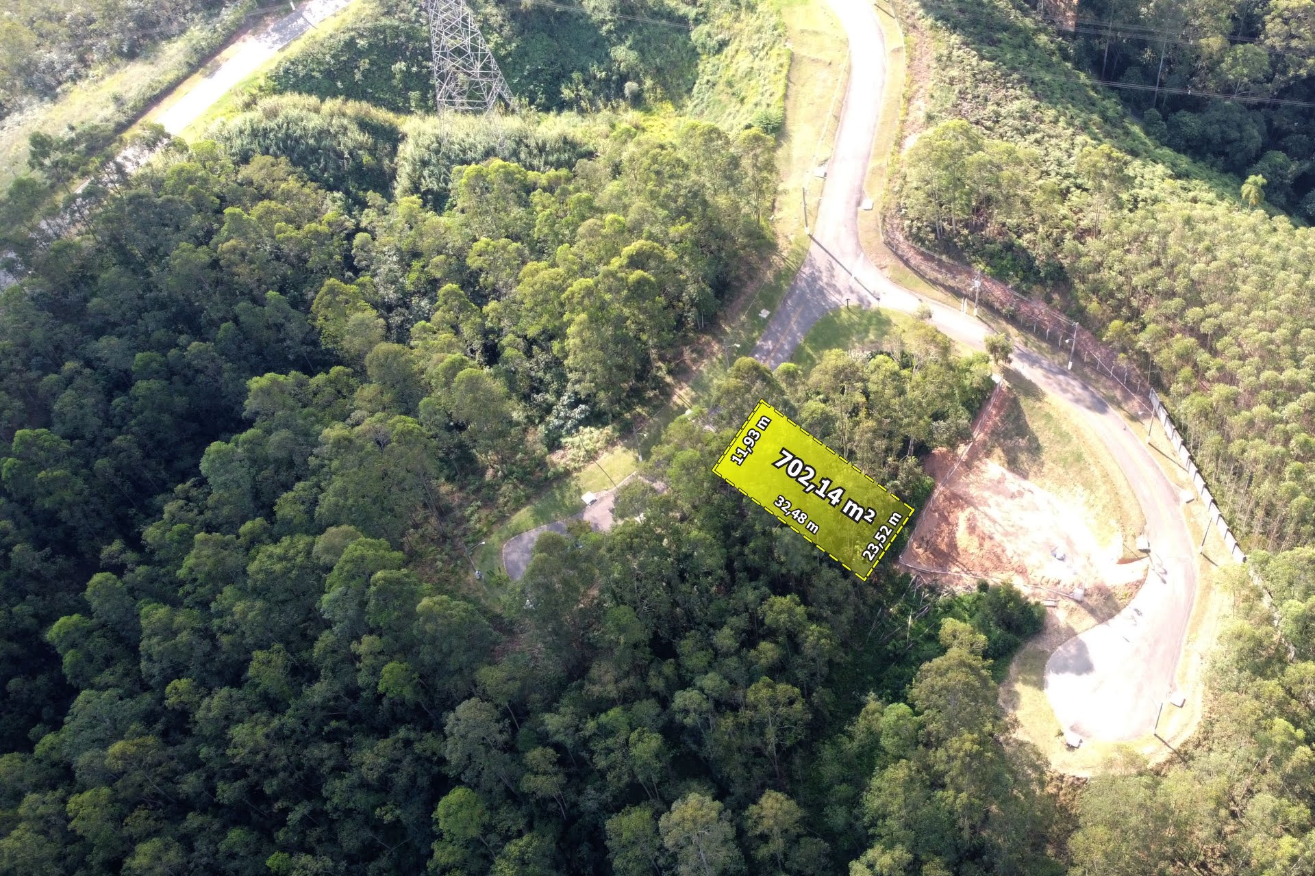 Terreno / lote / a venda no condomínio de alto padrão em Cajamar Capital Ville / próximo a rodovia Anhanguera