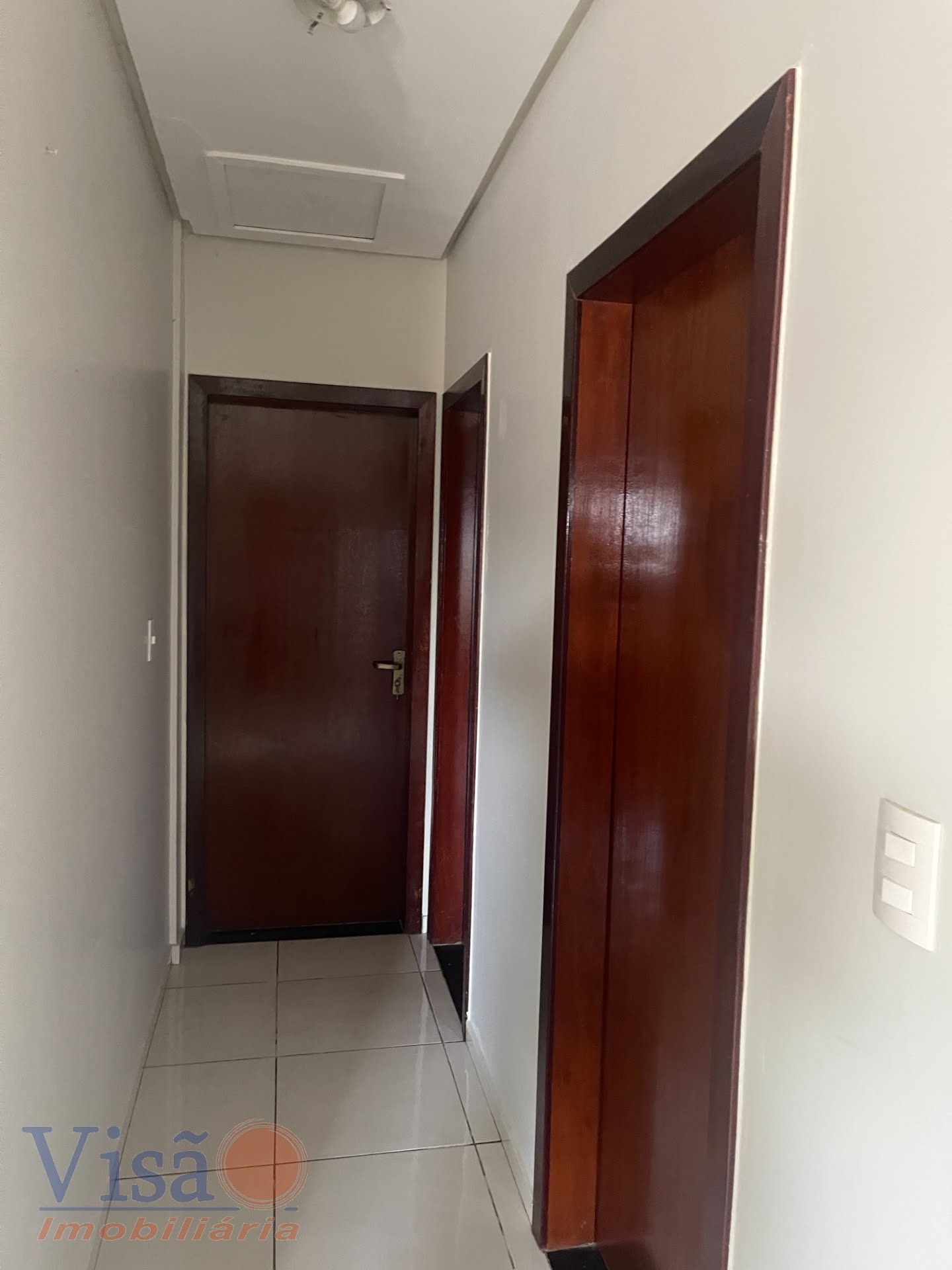 Casa à venda com 4 quartos, 1 suíte, 3 vagas e 200m² no Santa Lucia, Paracatu (MG) — foto 8 de 25