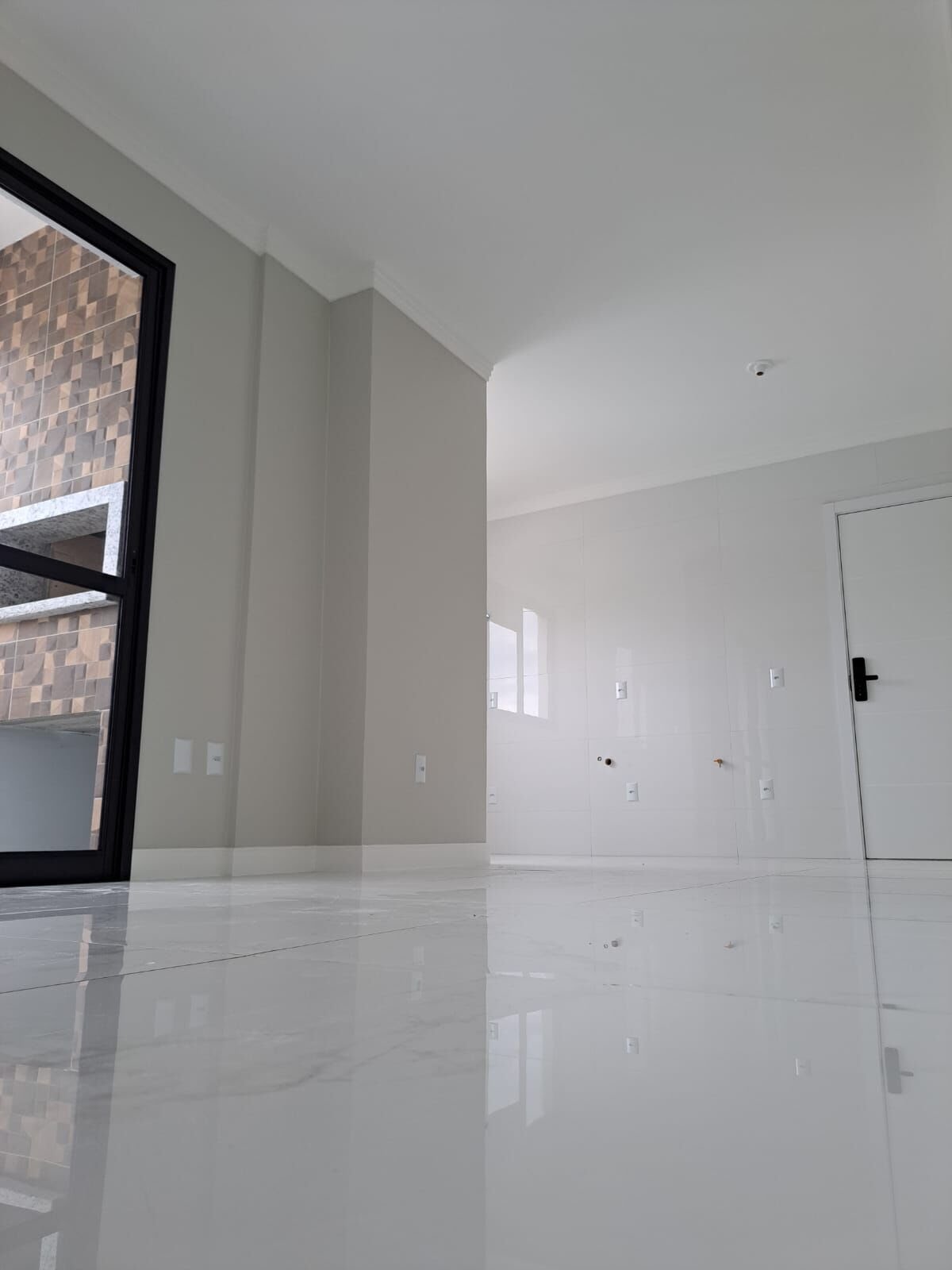 Apartamento à venda com 2 quartos, 1 suíte, 1 vaga e 78m² no Flor de Nápolis, São José (SC) — foto 4 de 16