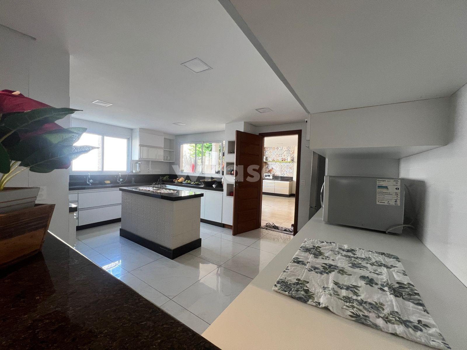 Casa à venda com 3 quartos, 1 suíte, 3 vagas e 259m² no Parque Residencial Laranjeiras, Serra (ES) — foto 11 de 30